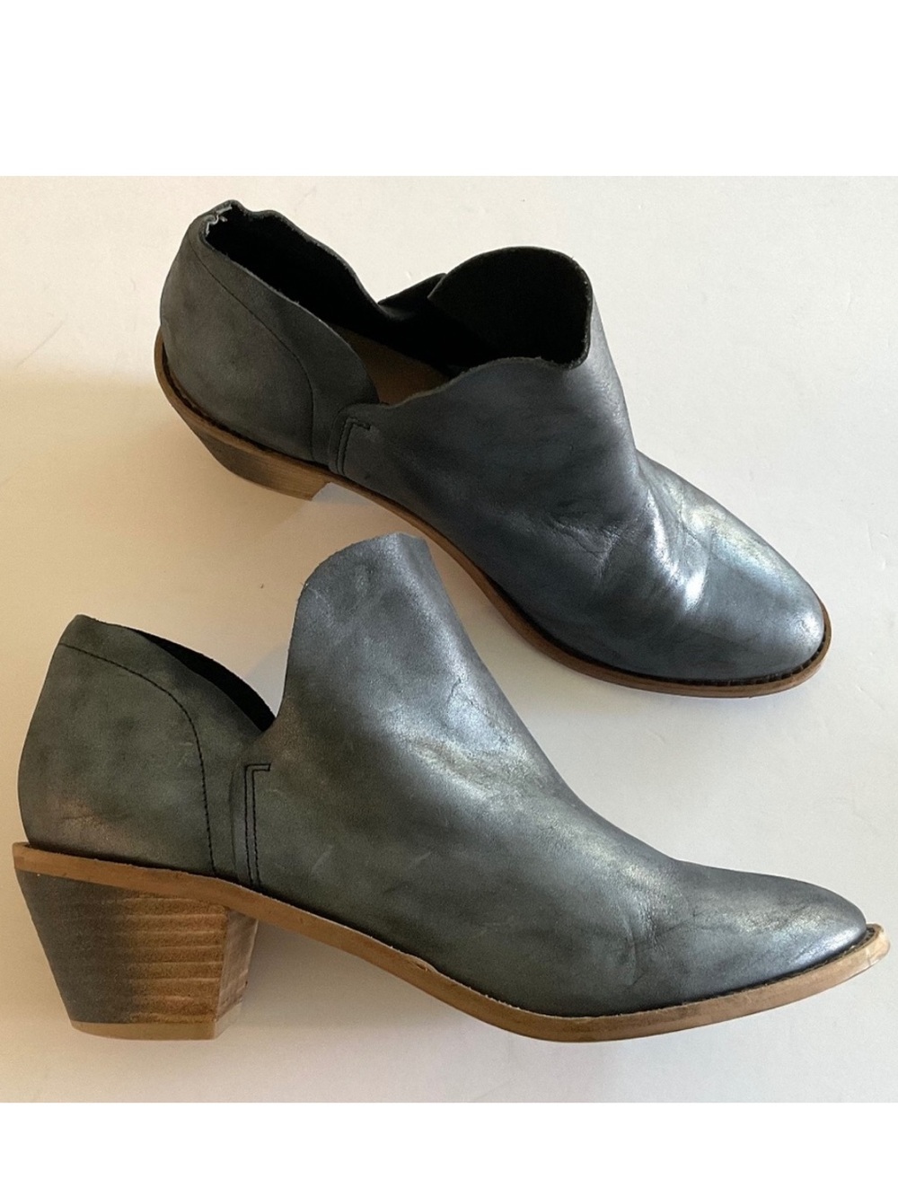 KELSI DAGGER Kenmare Ankle Booties Metallic Dark Grey Size 9